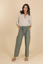 Load image into Gallery viewer, 100% Linen Long Sleeve Shirt
